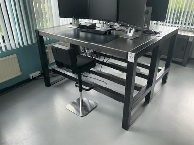 Photo d'aperçu de Desk setup